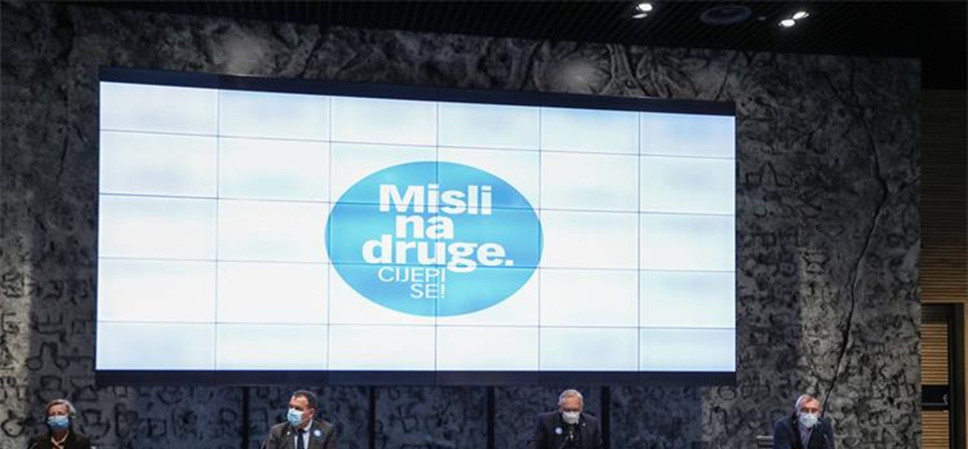 Božinović: Od ponoći nove mjere u školama i sportu
